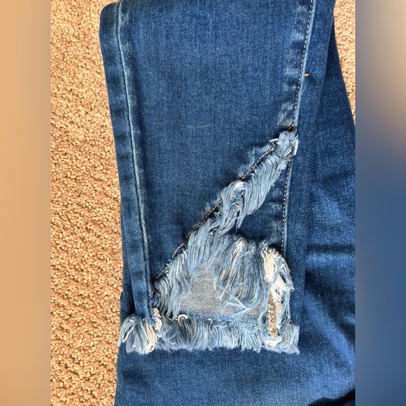 KanCan mid-rise ankle Distressed Skinny Jeans - Picture 3 of 9